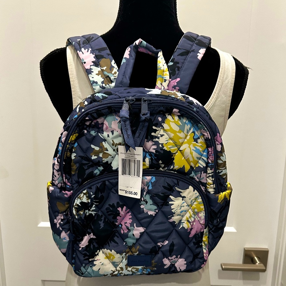 Vera Bradley Ultralight Compact Essential Backpack NWT ❤️‍🔥FIRM PRICE❤️‍🔥